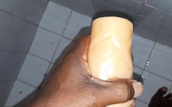 Black guy: Jerking off S4 E9..