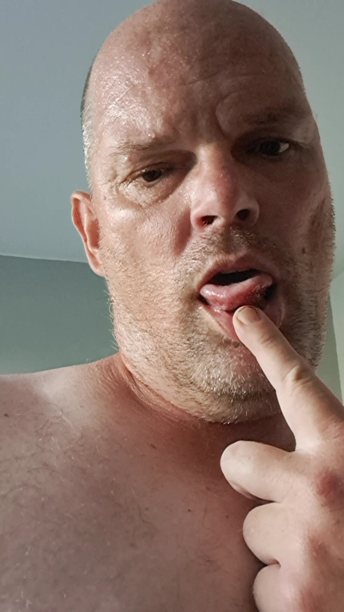 Fickspecht: Hot, Just Too Hot, Like the Bitch