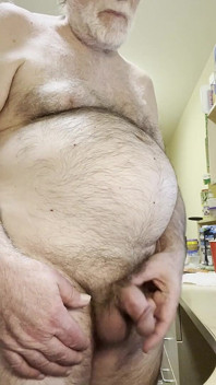Le coach Karl se raidit en milieu d’après-midi pendant un cam show 6231