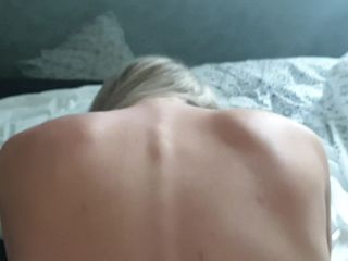 SexPetronille: Miluji ranní anální šukání a stříkám!
