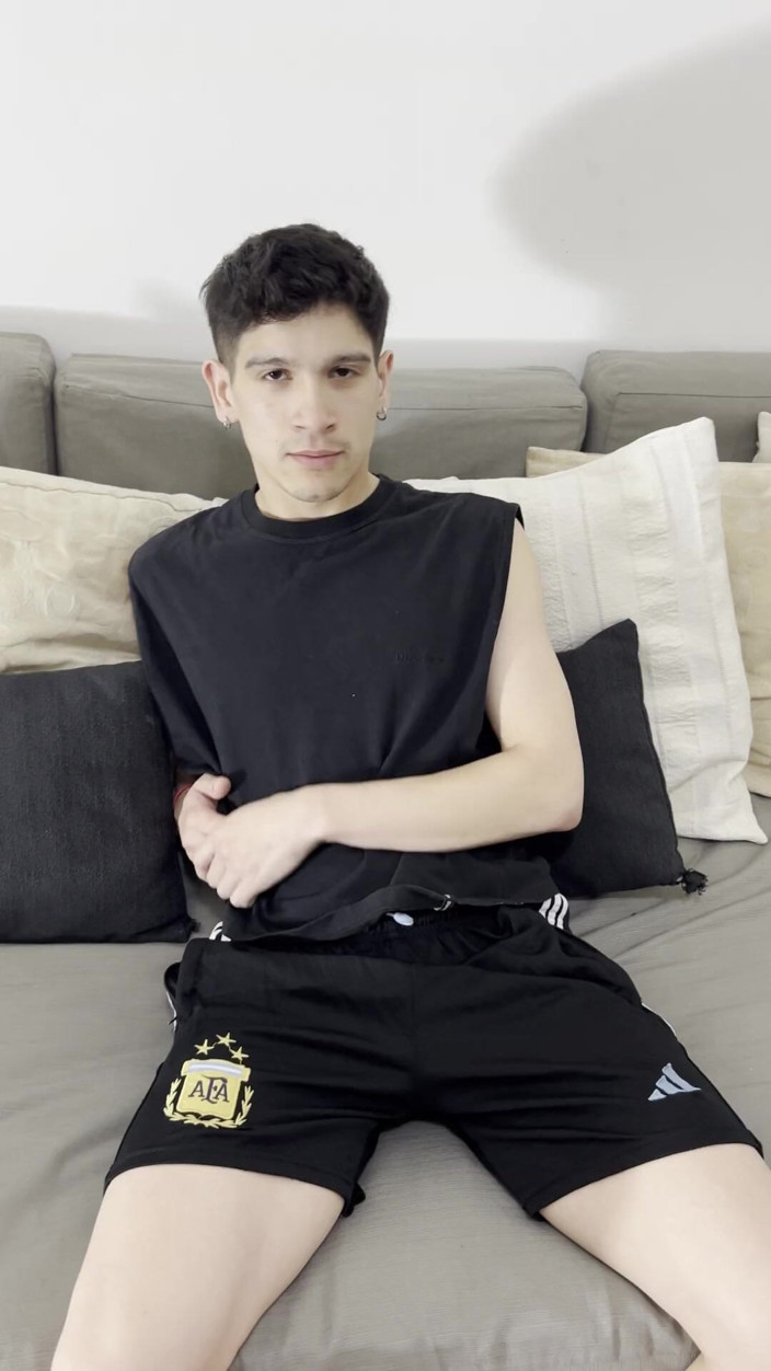 Julian Shul: Depilando Un Culo Twink