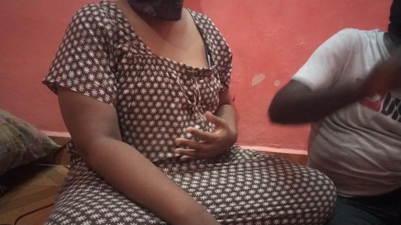 Benita sweety: Tamil care vorbește murdar și finguring fierbinte