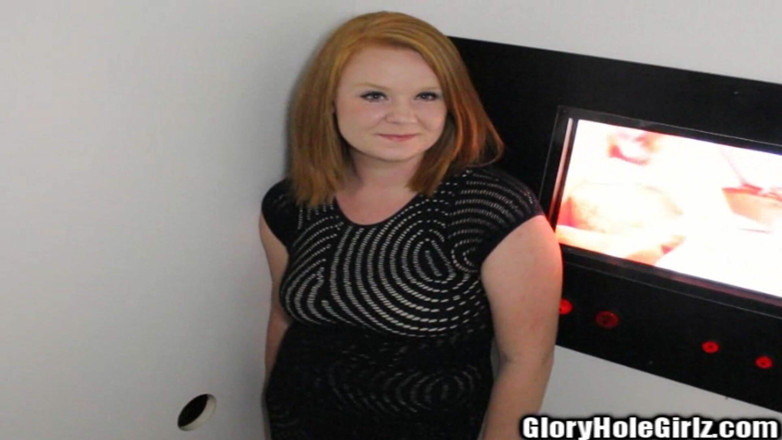 Glory Hole Girlz: Anal büyük memeli kızıl saçlı döl yutan kızıl amcık pis...
