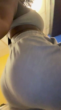 American Girl Twerking
