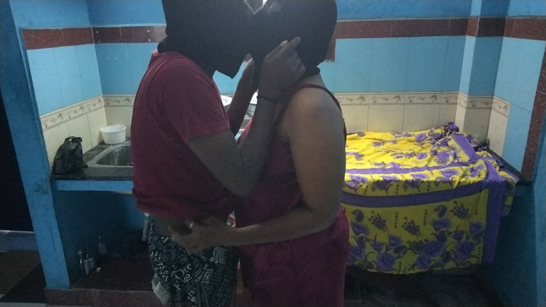Tamil lesbian: किचन में हॉट सेक्स