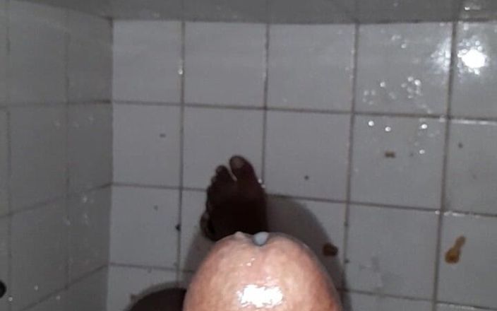 Black guy: Honění S6 E2