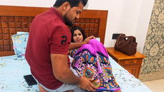 Londamaal123: Soț indian desi sunând la soția ei pentru futut de...