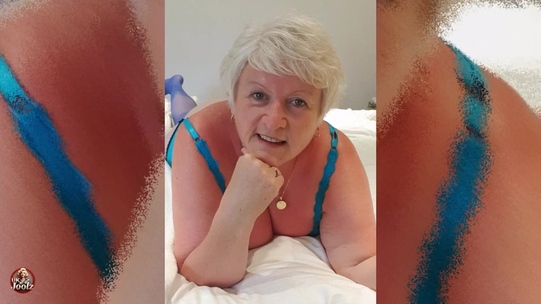 Uk Joolz: Ne Zaman Mavi Hisset