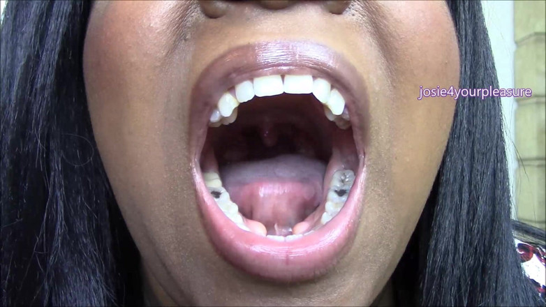 Josie4yourpleasure: Naked Lips Mouth Play HD