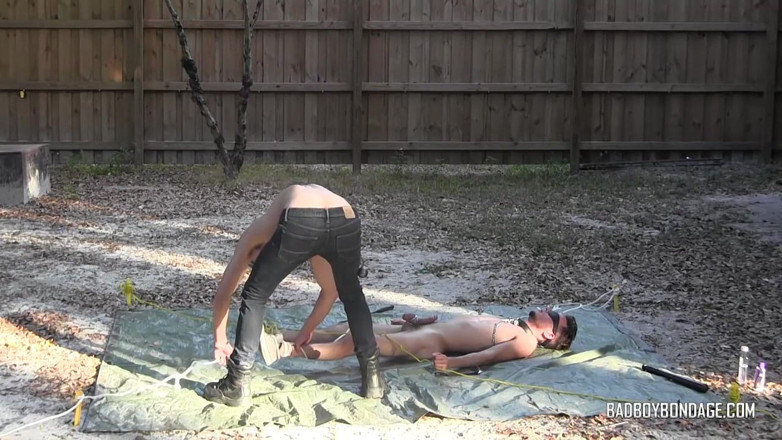 Bad boys bootcamp: Něžné sub na slunci