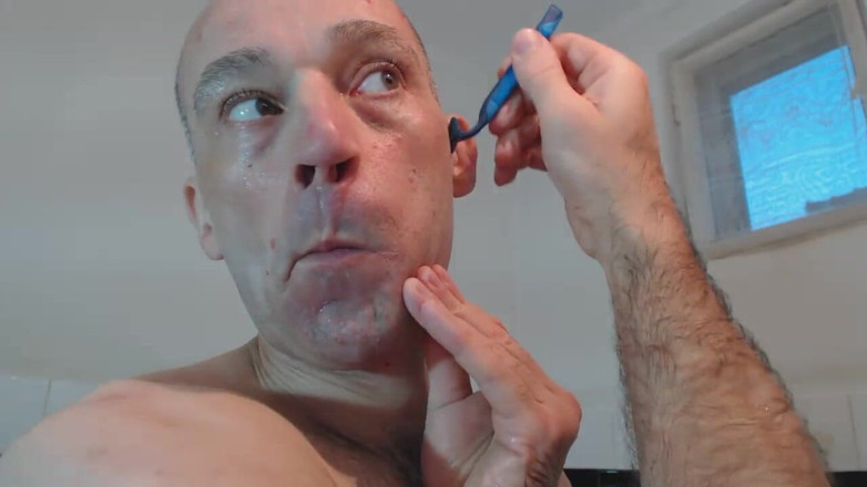 TIVADAR 73: Tivadar 73 shaving 2.