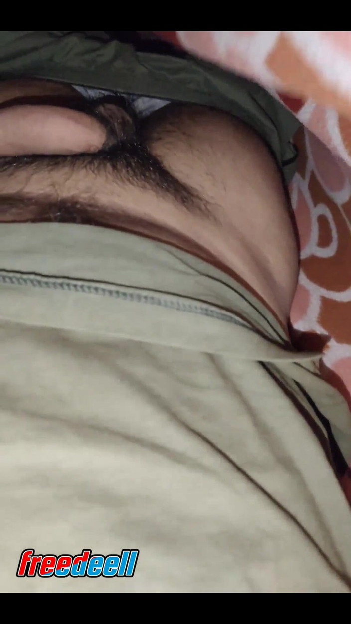 Freedeell: 마 케 사스 수하그라트. 힌디어