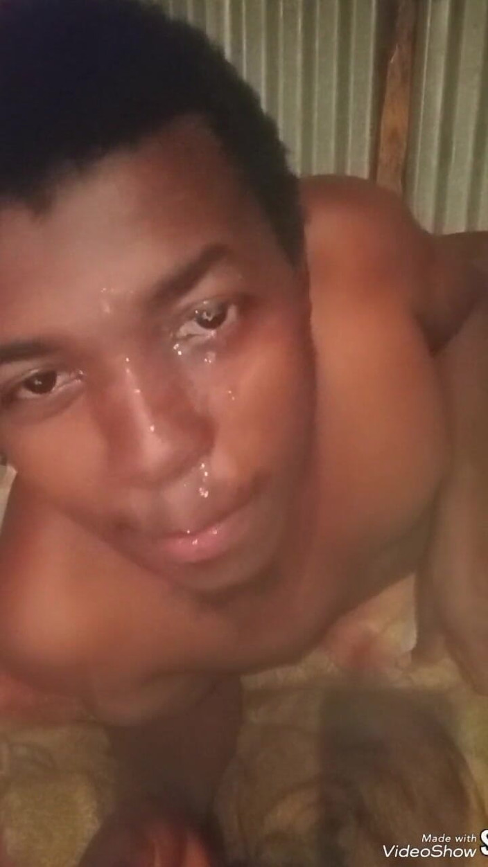Sexyjayla254: Sexyjayla254 masturbation und abspritzen auf sein eigenes gesicht teil zwei