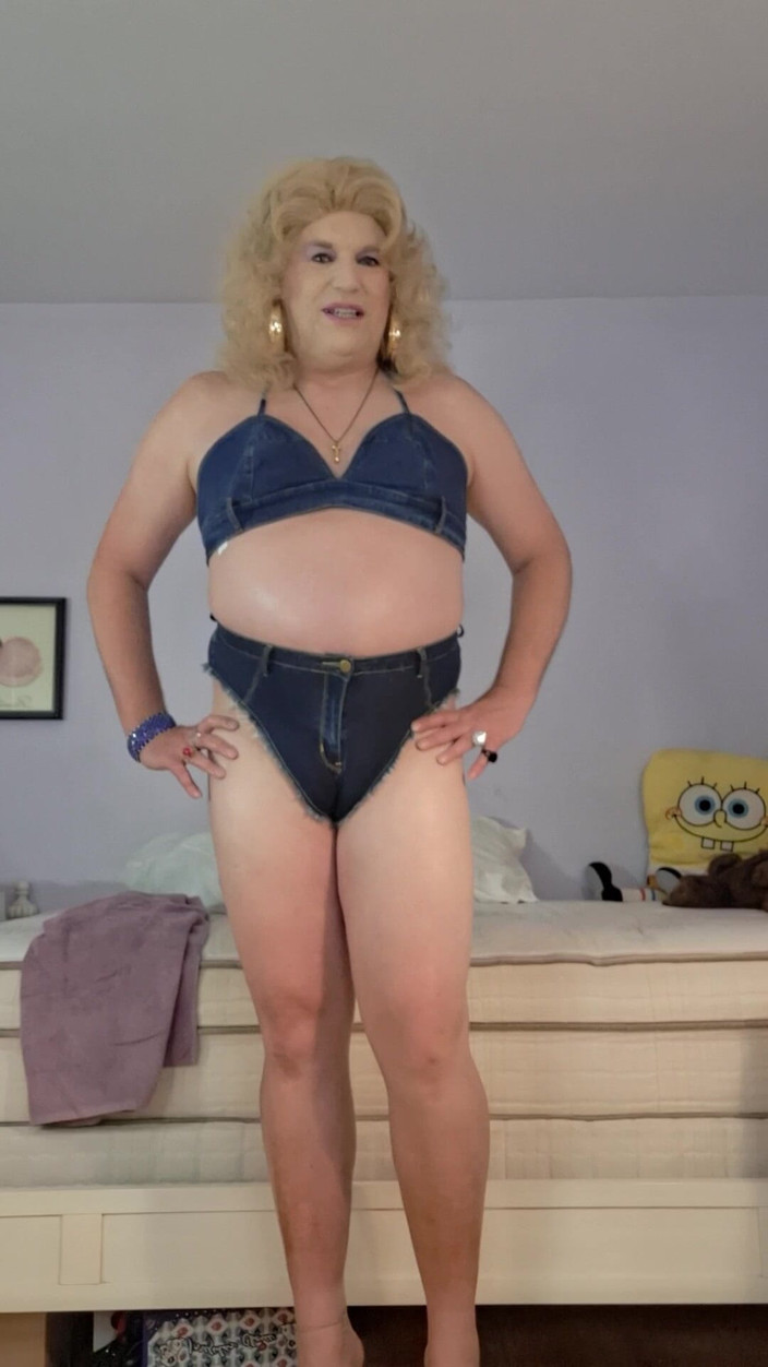 Victoria Lecherri: Vicki ist eine oma-transe!