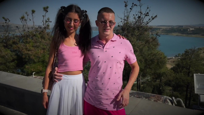 Falcon Al straight porn: Bi Threesome - Barbie Couple Attracted a Man Who Invited Them...