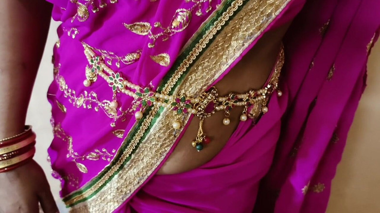 Madhu bhabhi: Indisches bhabhi erstmals mundficken