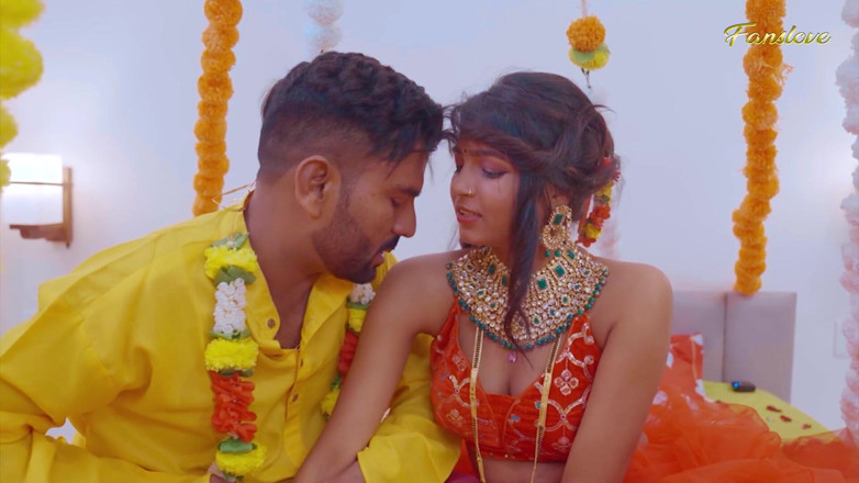 Mr Entertainer: Slim Bhabhi Enjoyed Her First Suhagrat Night and Fucked Hard