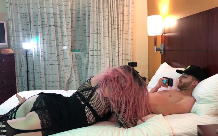Jake Grand the man: Jade Madison, travesti gothique, suce une bite - compilation 8