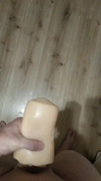 This Magnificent Masturbator Made Me Cum
