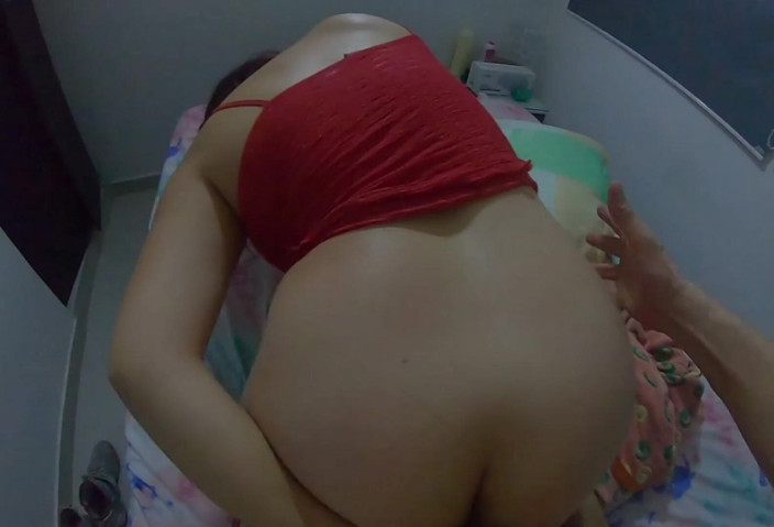 Hot Latina TV: Trabajadora doméstica en su primer anal