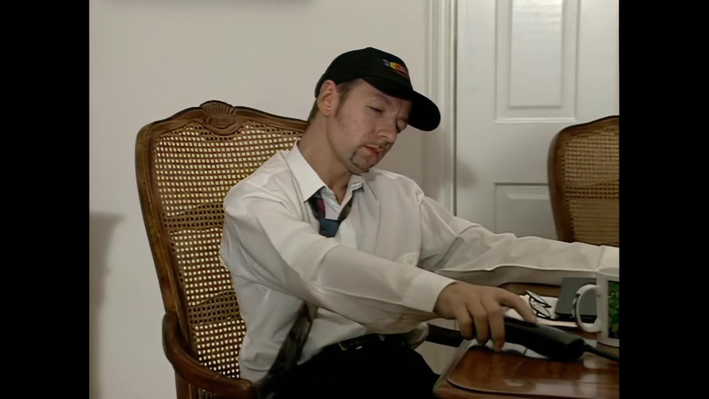 Bewitched!: Una joven zorra caliente recibe un duro follado por dos...