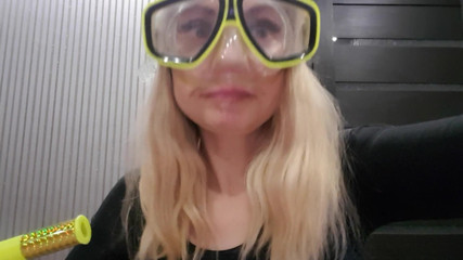 LarisaCum: Mask and snorkel! I suck deep