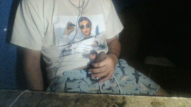 AlexAlejandro13: Lihat wajah dan penisku