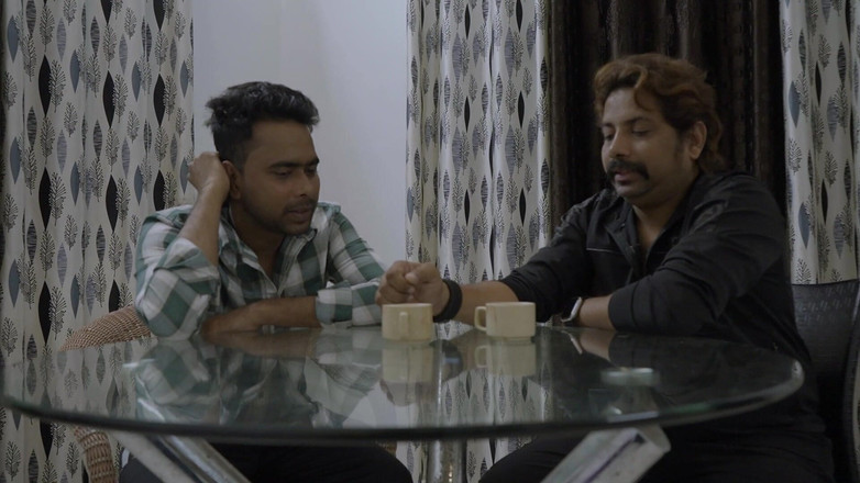 desigoldtv: Il marito ha chiamato il suo amico a casa insieme...