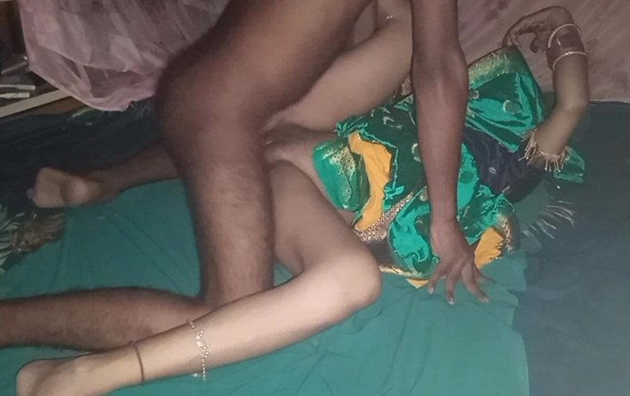 Sital: 新しいインドのビューティーフルムスリムガールフレンドとデシ女の子のセックス