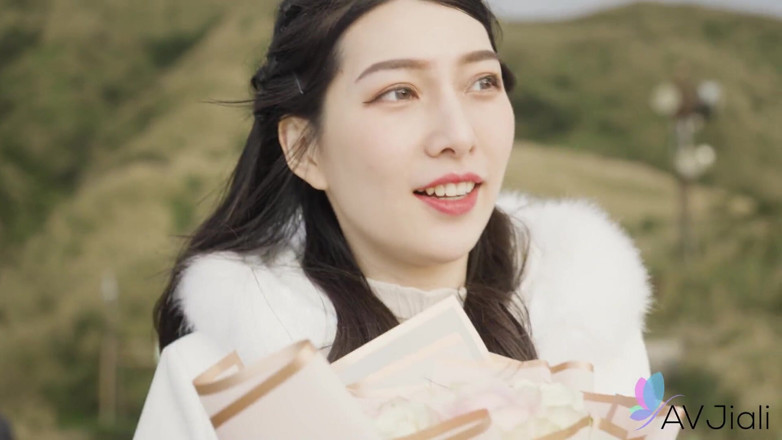 AV Jiali: POV Date with Smoking Hot Brunette Babe, Jiaxin