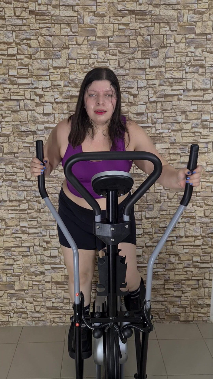 Alice H: Sweat Fetish Workout