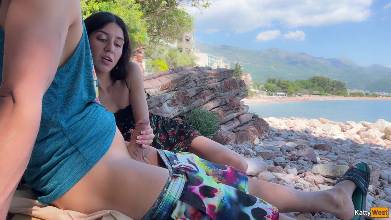 Katty West: Berkelip batang di luar yang berisiko di pantai - saya mengambil...