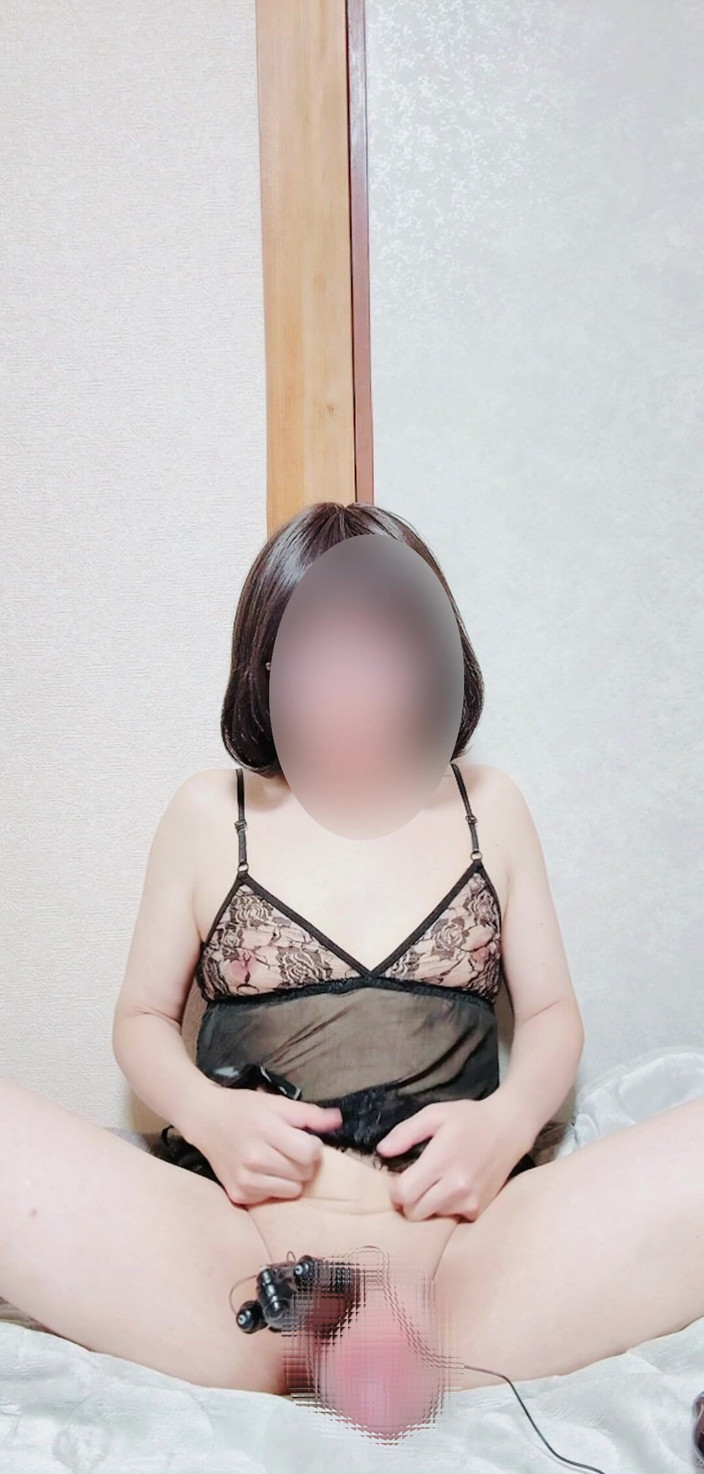 Madoka: 的振动器手淫