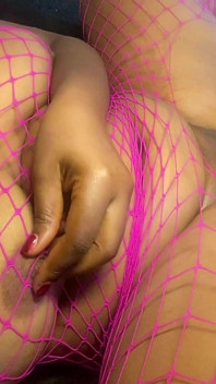 She Knows How to Make Me Cum