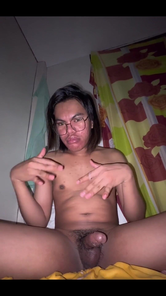 imcathness: Nikdy nepřestávám masturbovat