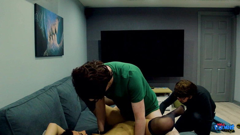 Nerd Pervert: Nadia love - borsa da scopare ragazza