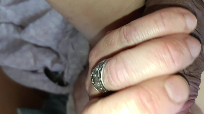 Titi19: Mini-vibrator in der harnröhre