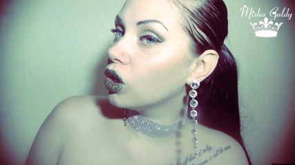 Goddess Misha Goldy: Komm hart auf meine grünen, saftigen lippen