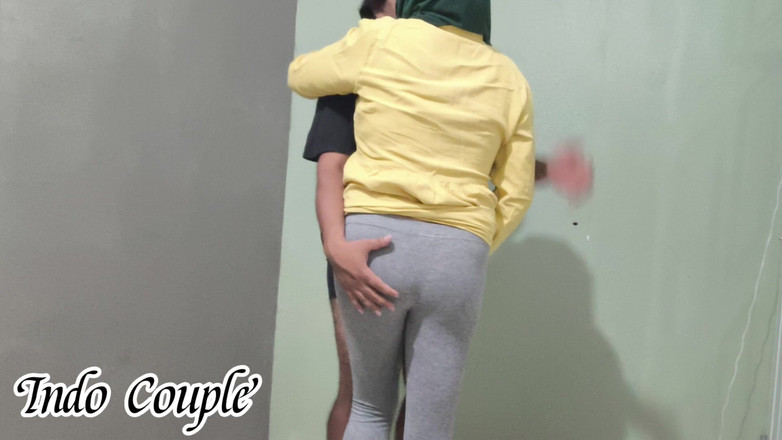 Indo Couple: 義理の妹と義理の兄弟