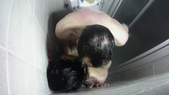 LauraOnHeels: शॉवर और बाथटब कमबख्त चूत, मुंह और गांड में MILFs का संकलन