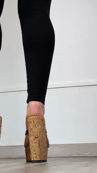 Shoe Collection: Barefoot in Platform Toe-thong Wedges - Dame Olga (4k) (649)