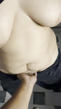자지와 사정을 원하는 계모