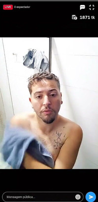 ฉันอาบน้ําใน Live แล้วได้ผู้ติดตามที่ซนมากขึ้น