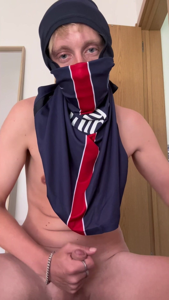 Axton Drake: 딜도로 섹스하고 사정하는 Psg 축구 형제