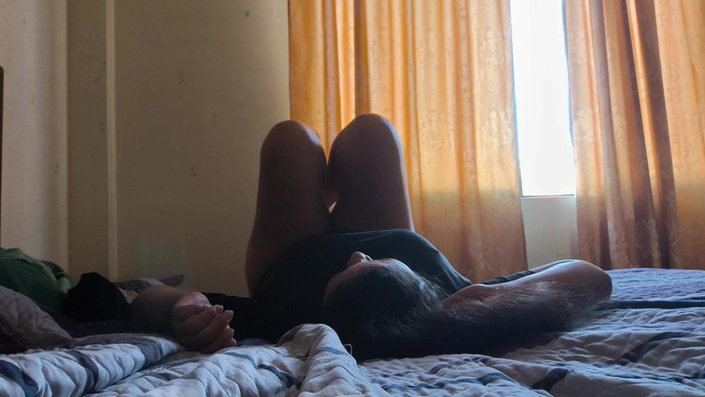 Moo DBOXXX: Moje sousedka chce mít sex celý den, její přítel pracuje...