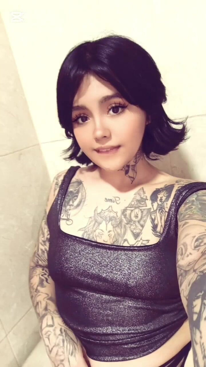 Dalyla: My stepson's Friend Records Me in the Bathroom