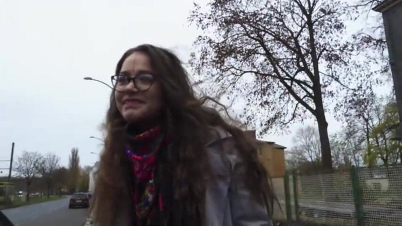 Magmafilm: Real Berlin Girl with Glasses and Sexy Body
