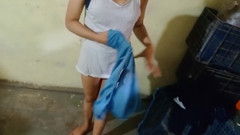 NikiRathod: Uderzanie w jej tyłek tak ledwo i sprawia, że robi loda