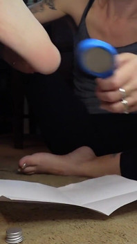 Abierto de par para los sabrosos copos de mis pies