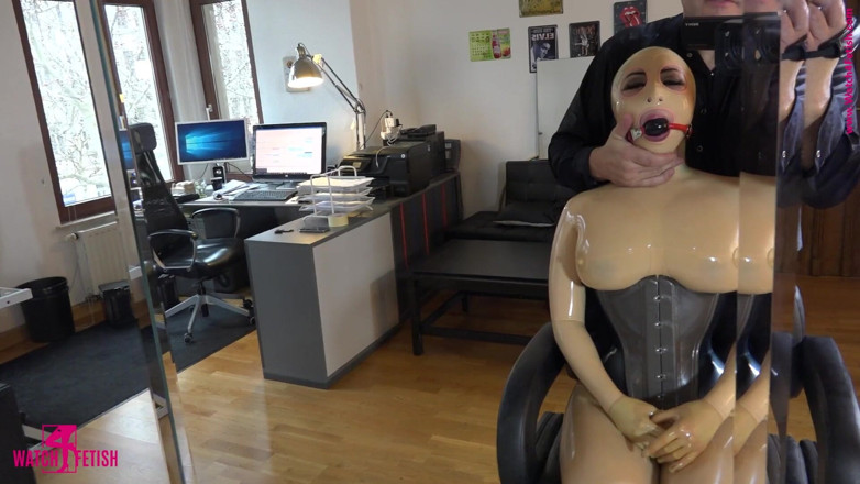 Fem Latex: leteks dol ki pitaee